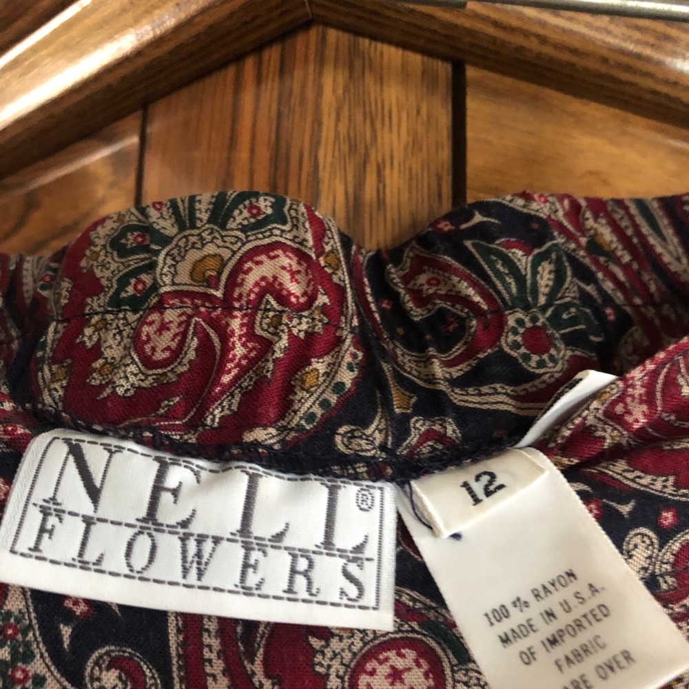 Vintage Nell Flowers skirt....EUC! Gorgeous!!